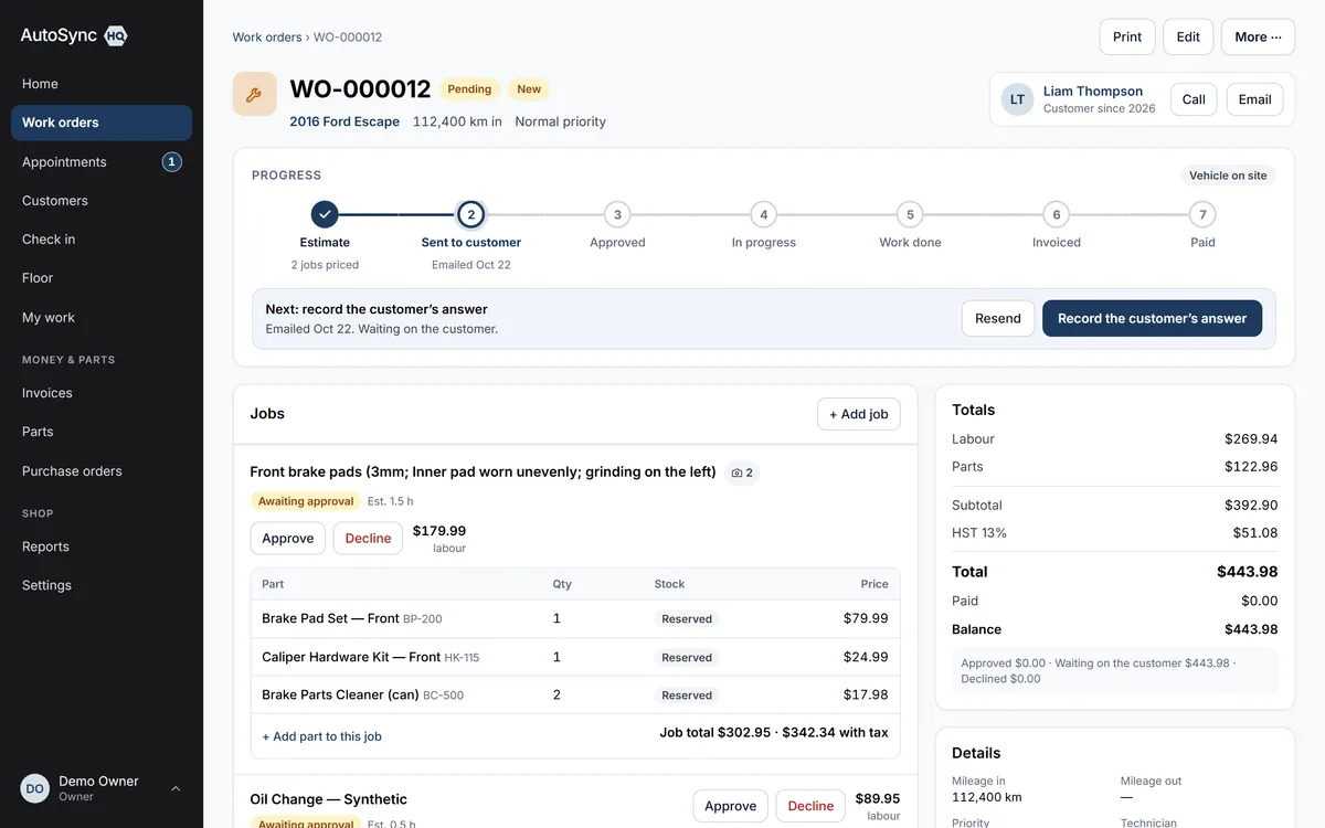 A work order awaiting the customer’s answer, with the link status and the seven-step progress bar